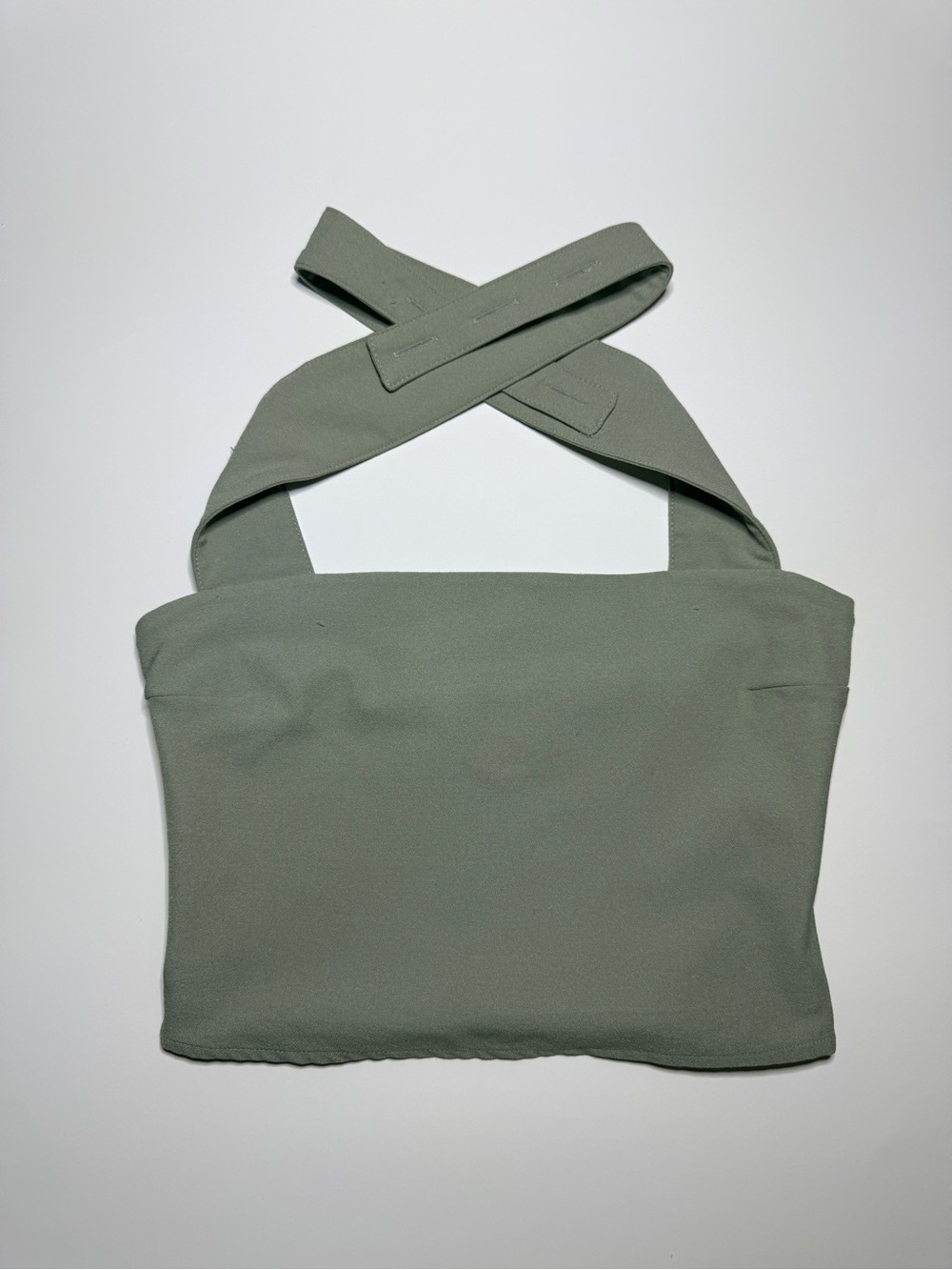Abercrombie and Fitch halter crop top with wide straps XS